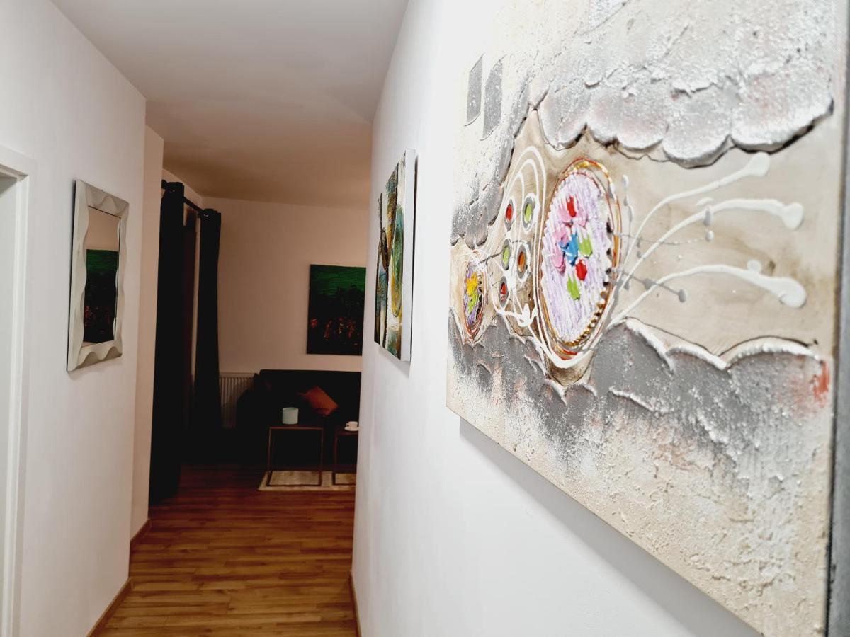 Lovely Ultracentral Apartment With Parking Cluj-Napoca Exterior photo